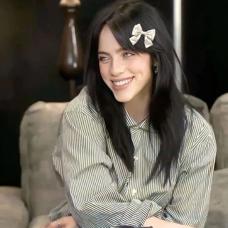 Billie Eilish Outfits